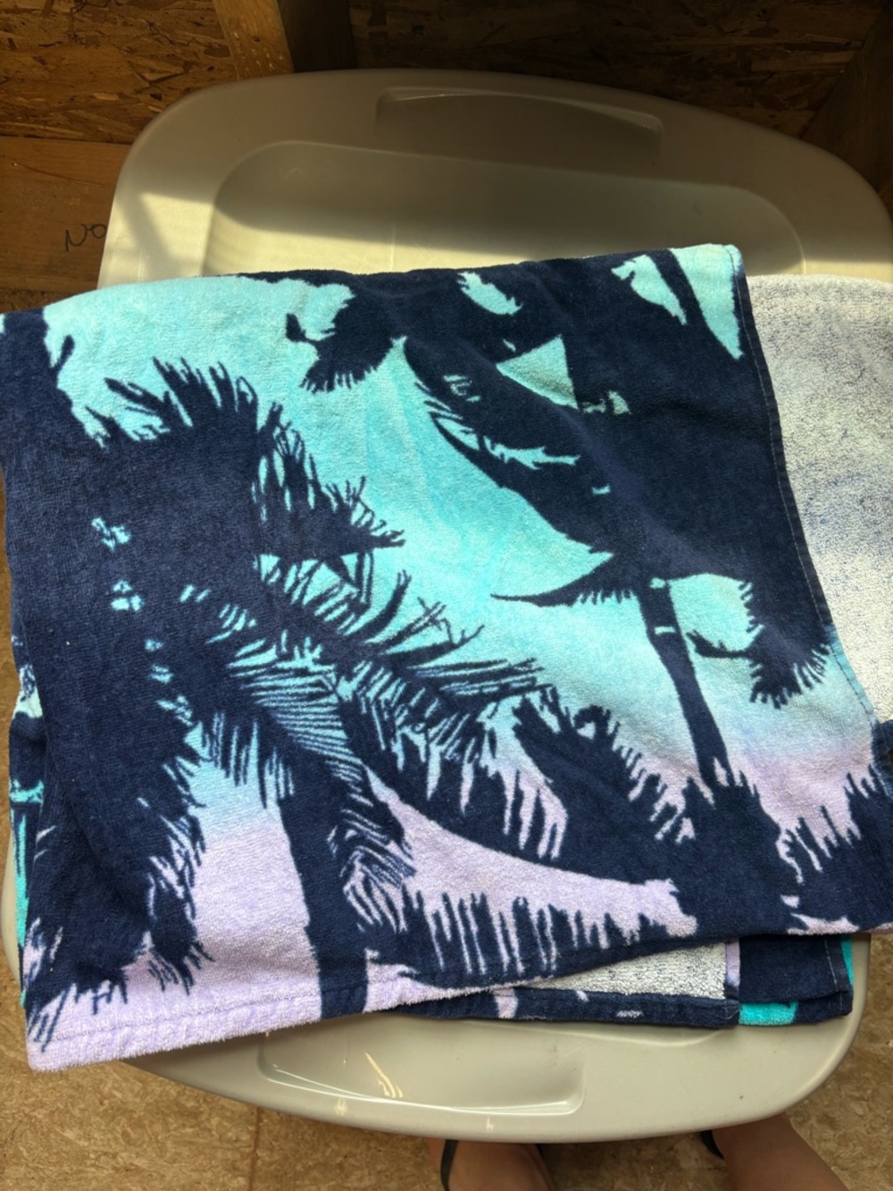 Palm Tree Print Beach Towel in Teal and Navy